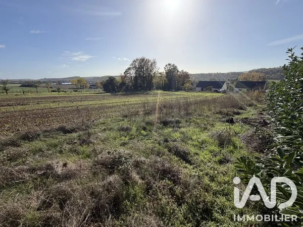 Terrain 692 m²