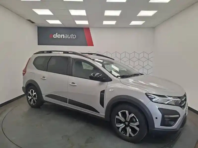 Dacia Jogger eco-g 100 7 places — photo 15