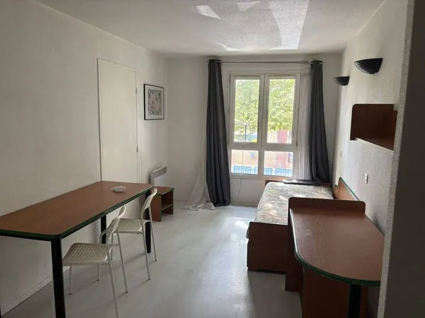 Studio 1 pièce 18 m²