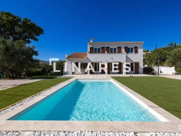 Villa 5 pièces 180 m²