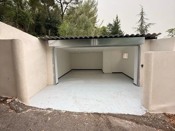 Local professionnel