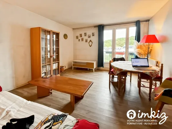Appartement 3 pièces lumineux - Vue dégagée