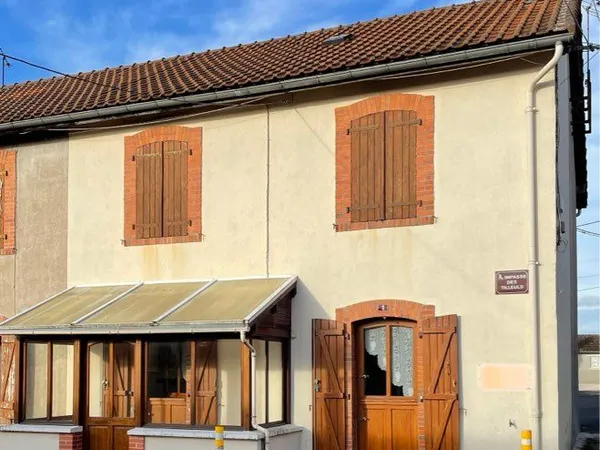 Maison avec jardin