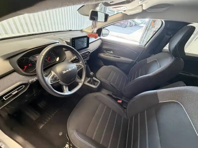 Dacia Sandero tce 90 cvt — photo 18