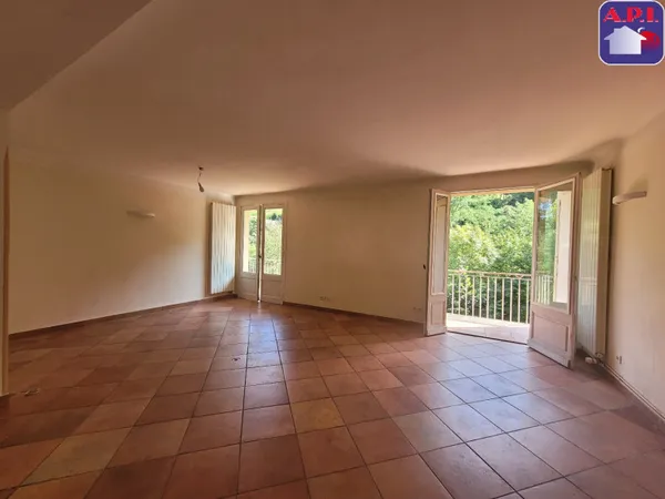 Appartement 3 pièces 81 m²