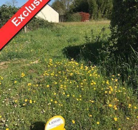 Terrain 660 m²