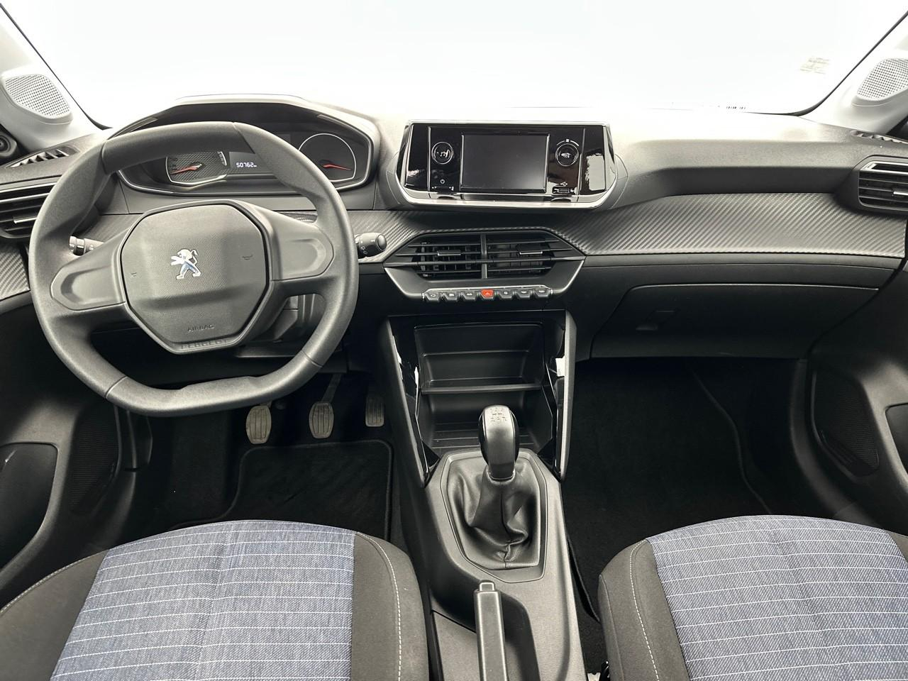 Peugeot 208 puretech 75 s&s bvm5 like — photo 11