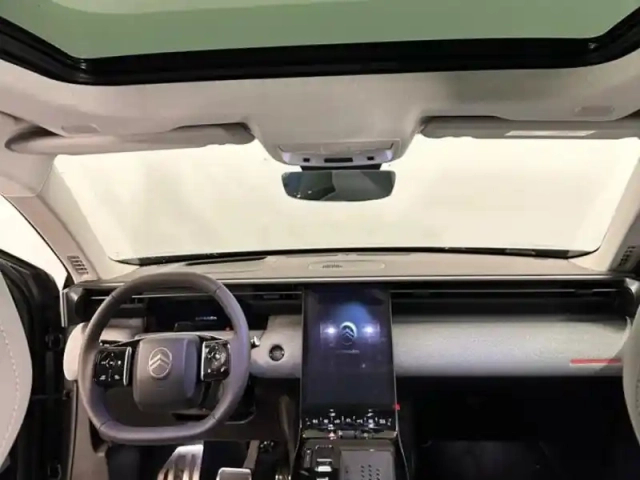 Citroën C5 Aircross electrique 210ch autonomie confort max — photo 13