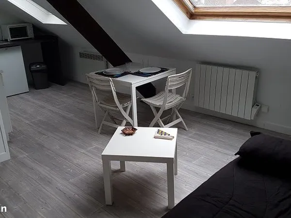 Grd Studio lumineux calme de 26m² Lille Montebello