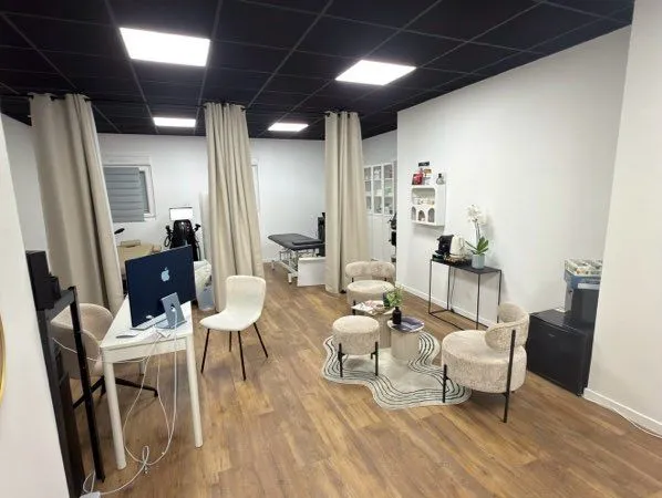 Bureau à louer de 50m2 avec 2 place de parking secteur Croix Blandin