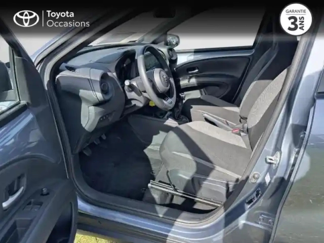 Toyota Aygo X 1.0 vvt-i 72ch dynamic my24 — photo 11