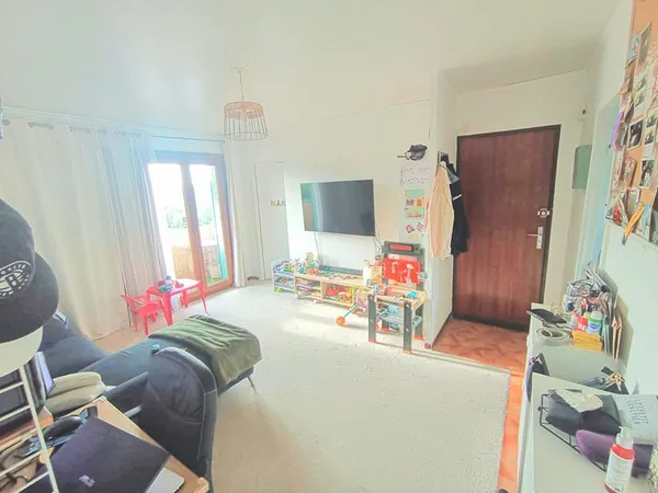 APPARTEMENT LES MILLES - 3 pièce(s) - 59 m2