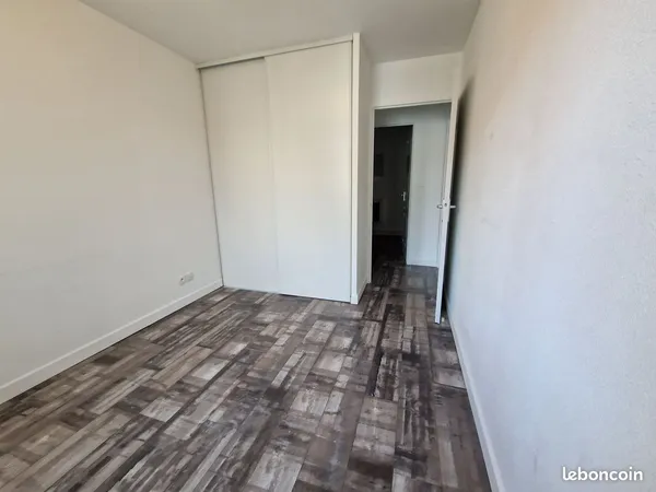 Loue Appartement Boulevard Kennedy 40m²