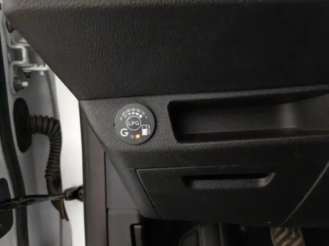 Renault Clio 1.0 tce 90ch evolution - 24 — photo 15
