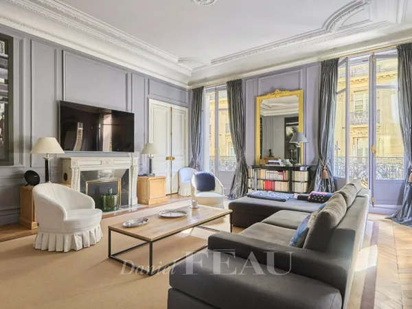 Paris XVIIe - Plaine Monceau - Elégant appartement familial et de réception.