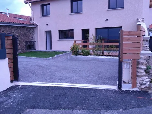 Maison de 150m2 SAINT CHRISTO EN JAREZ