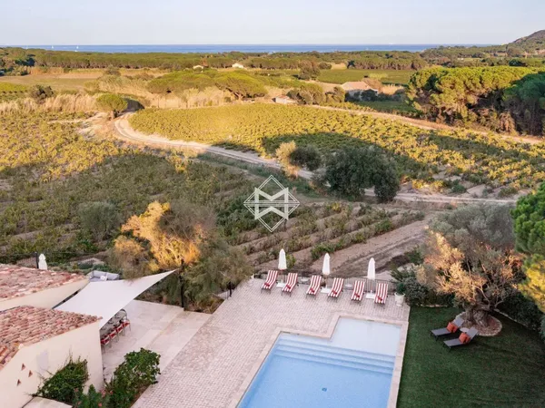 Villa 250 m²