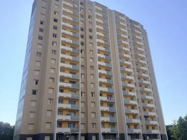 Studio 1 pièce 42 m²