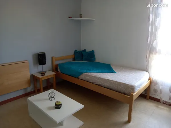 Location studio 18 m2 335 euros cc rue charcot