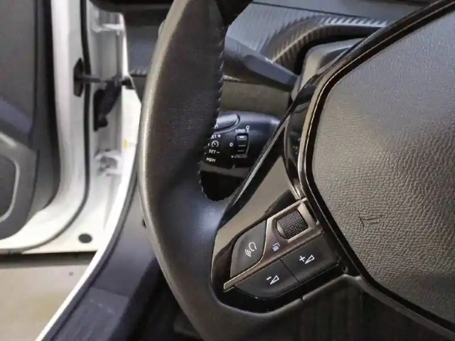 Peugeot 2008 puretech 100 s&amp;s bvm6 — photo 110