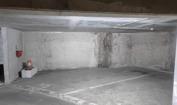 Parking 13 m²