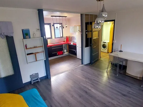 Chambre de 10m2 à louer sur Bordeaux
