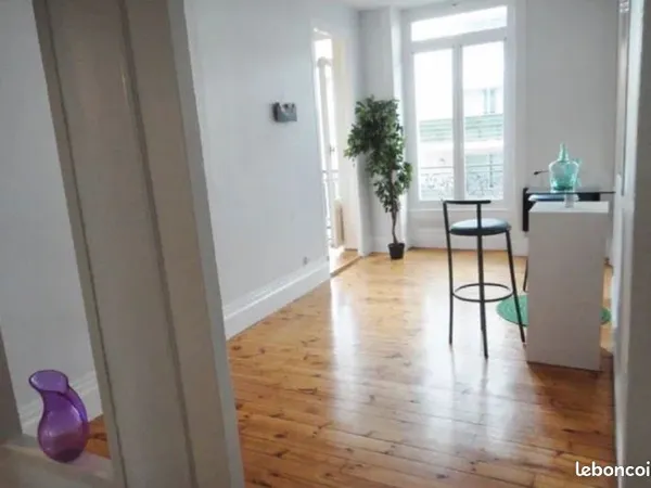 Appartement 3 pièces 1 chambre Carnot-Jaures 57M2