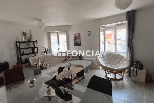 Immeuble 340 m²