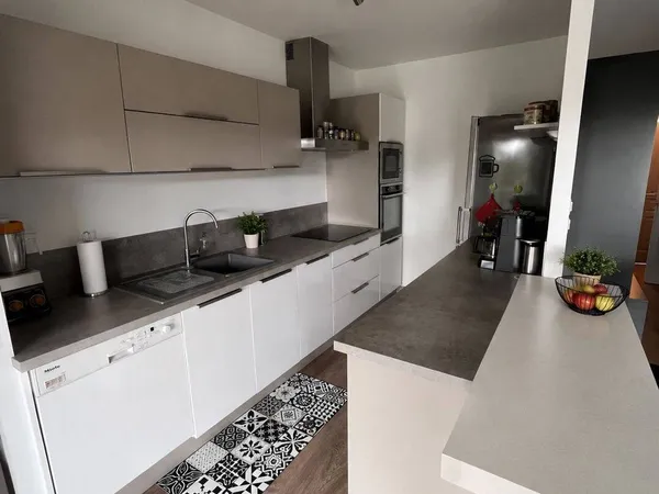 Appartement 3 pièces 77 m²