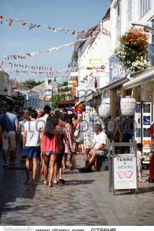 MAGASIN 60m3 rue de pietonne St Gilles Croix de Vie