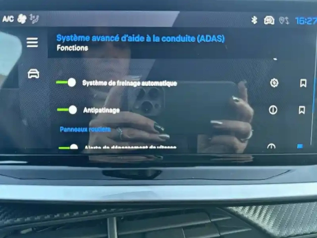 Peugeot 208 hybrid 110 e-dcs6 — photo 20