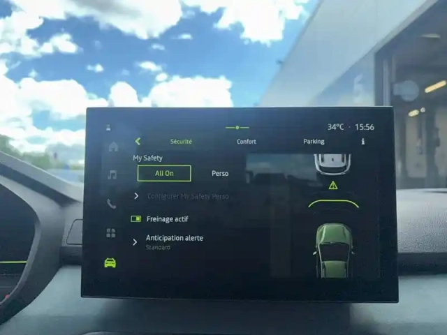 Dacia Sandero eco-g 120 auto — photo 36