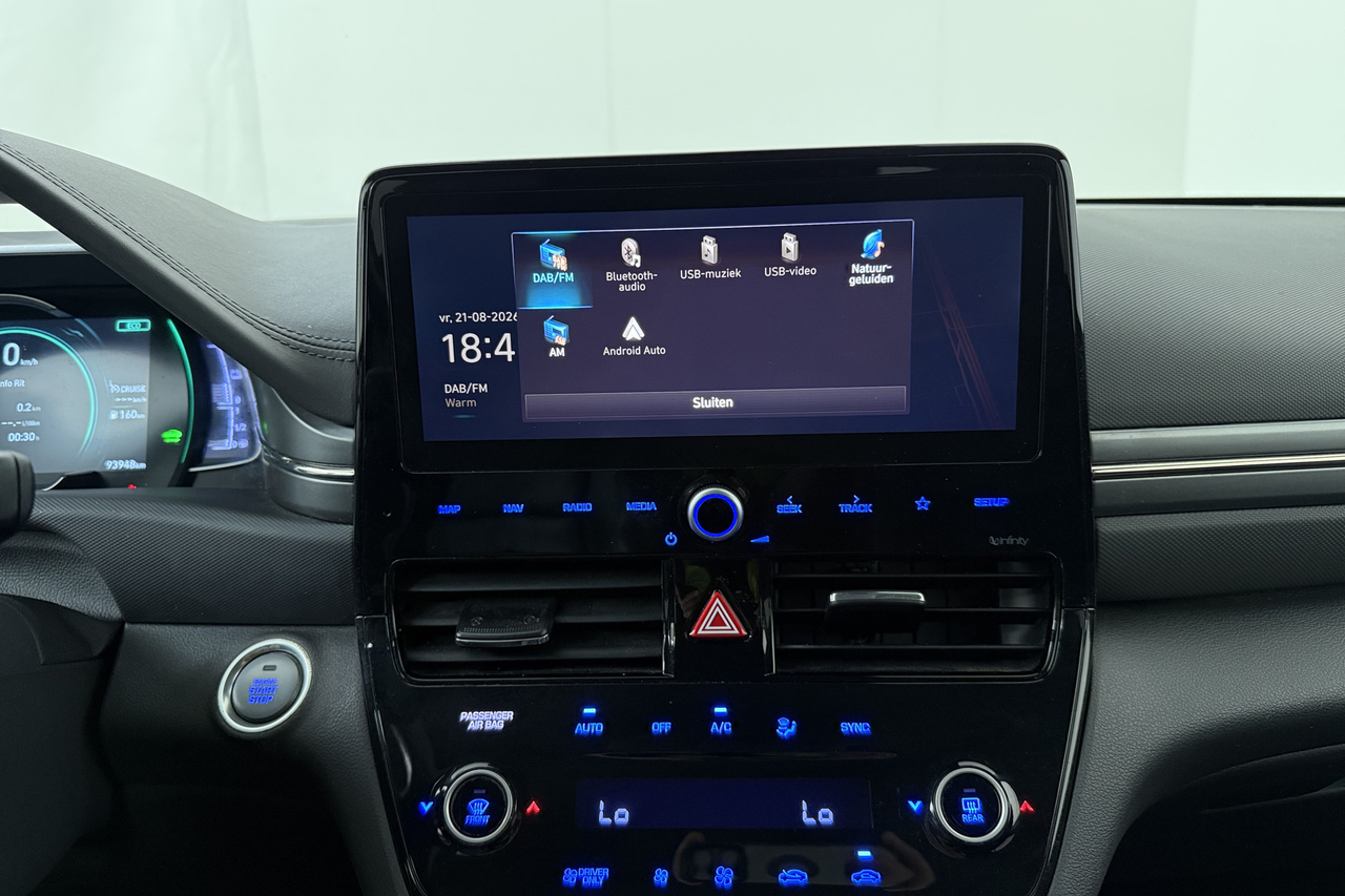 Hyundai Ioniq — photo 11