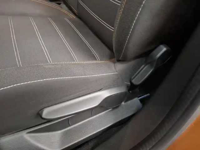 Dacia Sandero eco-g 100 — photo 22