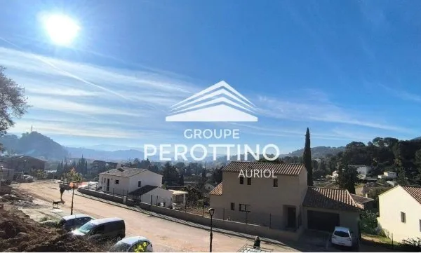 Terrain constructible 621 m²