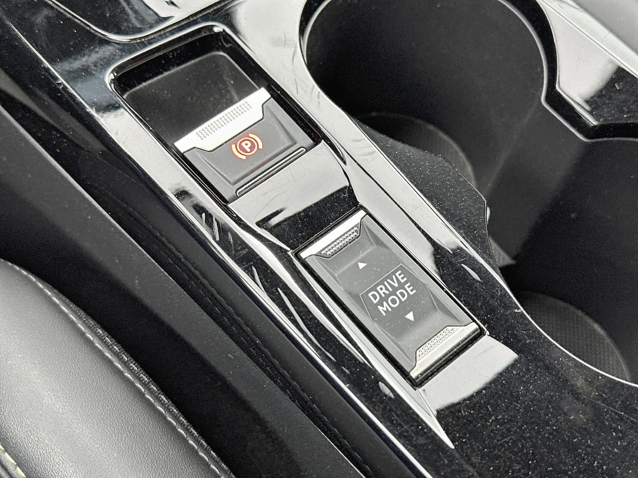 Peugeot 2008 electrique 136 ch gt pack — photo 31