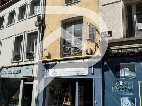 Immeuble 7 pièces 181 m²