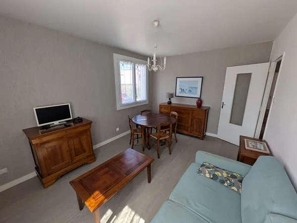 Exclusivité ! À DEUX PAS DES BORDS DE LOIRE T2 DE 46 M² EN EXCLUSIVITÉ