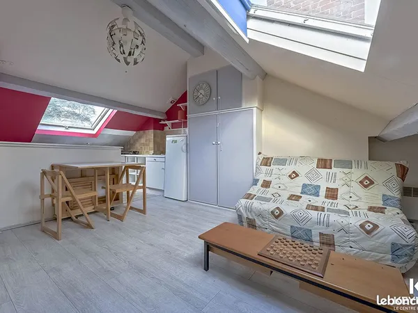 Studio 1 pièce 14 m²