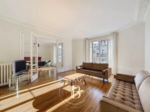 Le service location de la Maison BARNES vous propose ce bien :