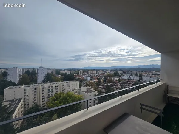 T2 rénové pau