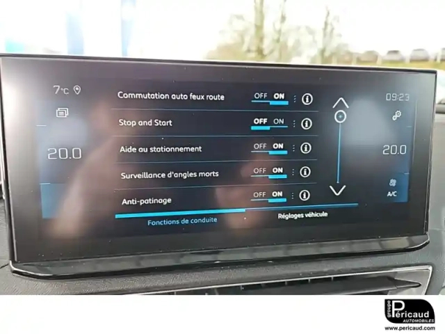 Peugeot 3008 puretech 130ch s&amp;s eat8 — photo 17