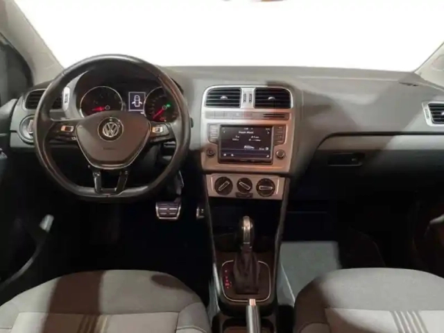 Volkswagen Polo 1.2 tsi 90 bmt dsg7 série spéciale allstar — photo 8