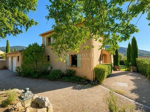 Maison 6 pièces 155 m²