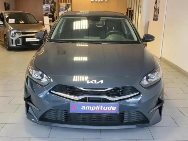 Kia Ceed 1.5 t-gdi 160ch active dct7 — photo 3