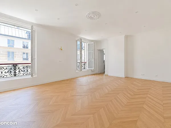 Superbe 2 pièces rénové spacieux et lumineux