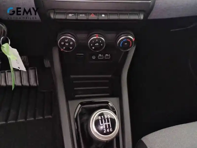 Renault Clio eco-g 100 ch gsr2 — photo 14