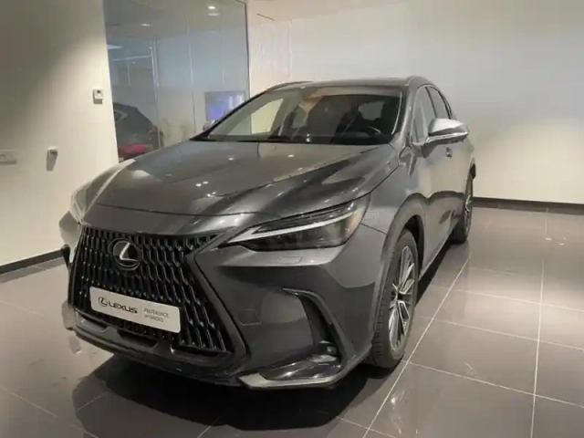 Lexus Nx 450h+ executive 4wd — photo 1