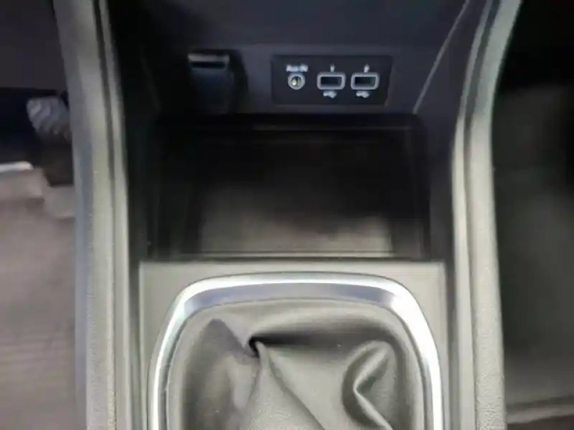 Renault Captur tce 100 gpl — photo 26