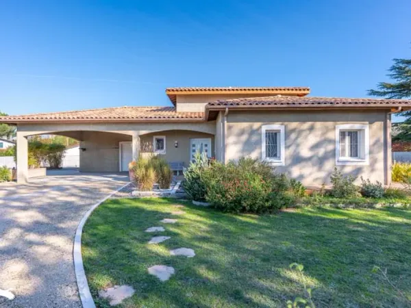 Maison 4 pièces 130 m²